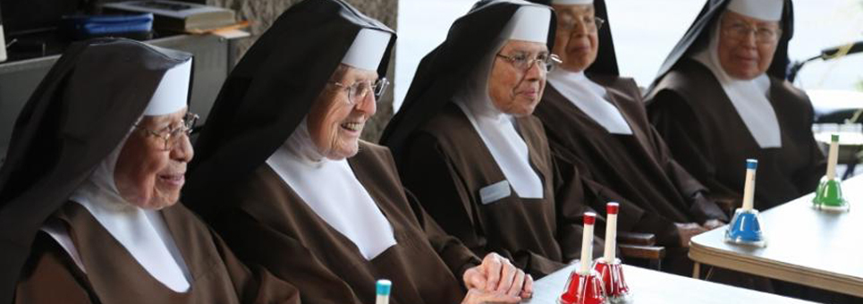 Elderly Carmelite Sisters