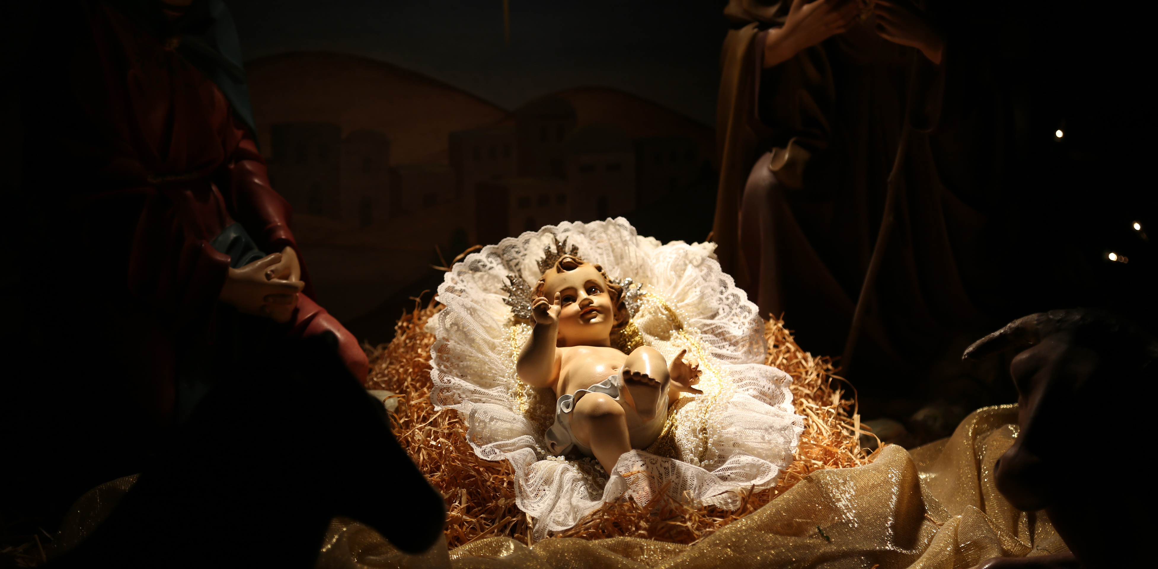 Statue of Baby Jesus in manger