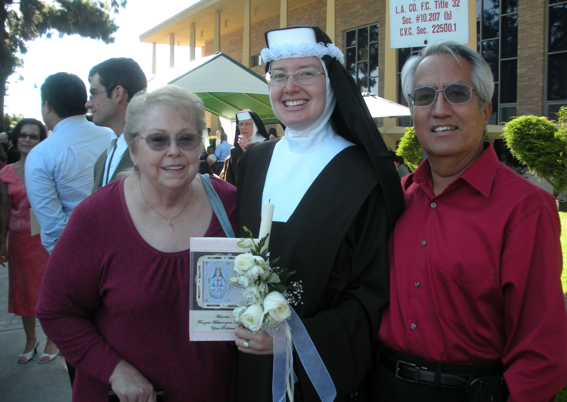 Sister at professions with paretns.